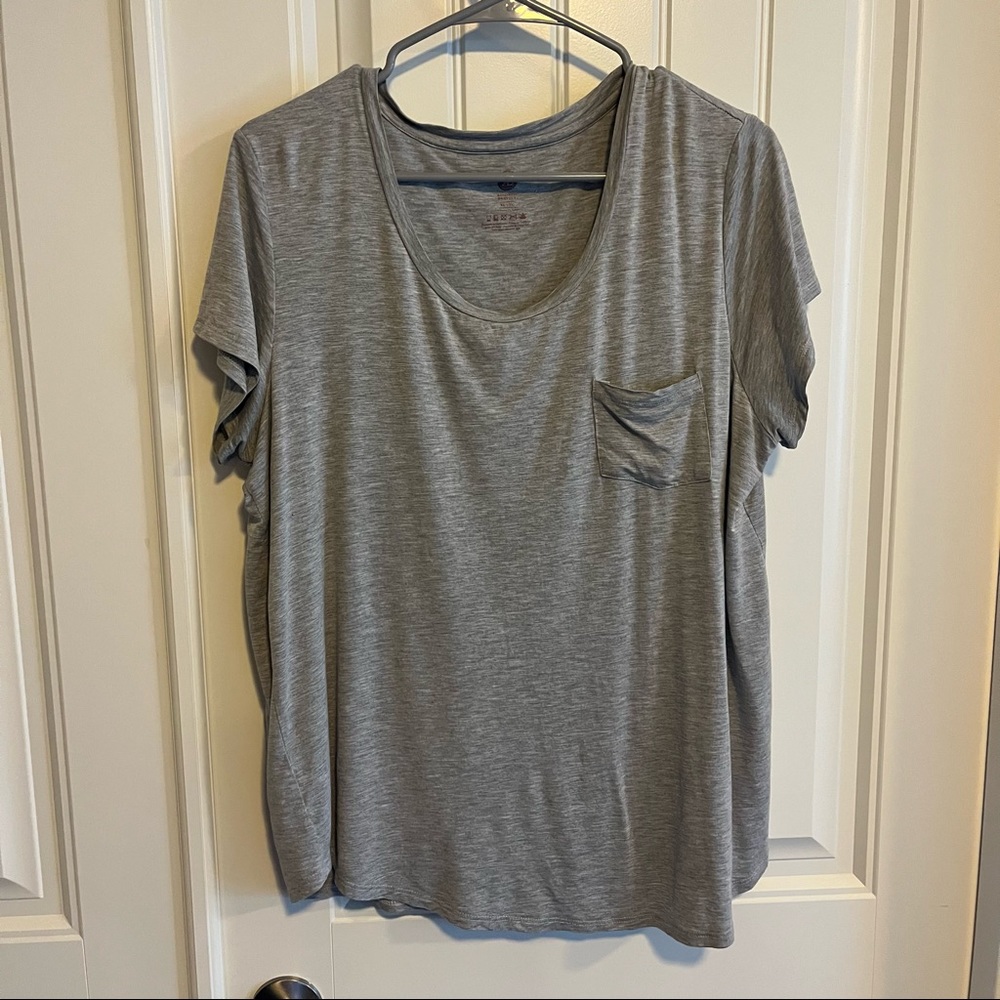 Kindred Bravely Everyday Nursing and Maternity T-Shirt- Heather Gray